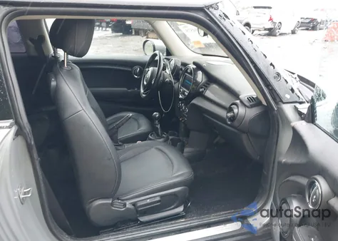 2021 Mini Hardtop Cooper из США, поврежденный, VIN WMWXR3C09M2M99695